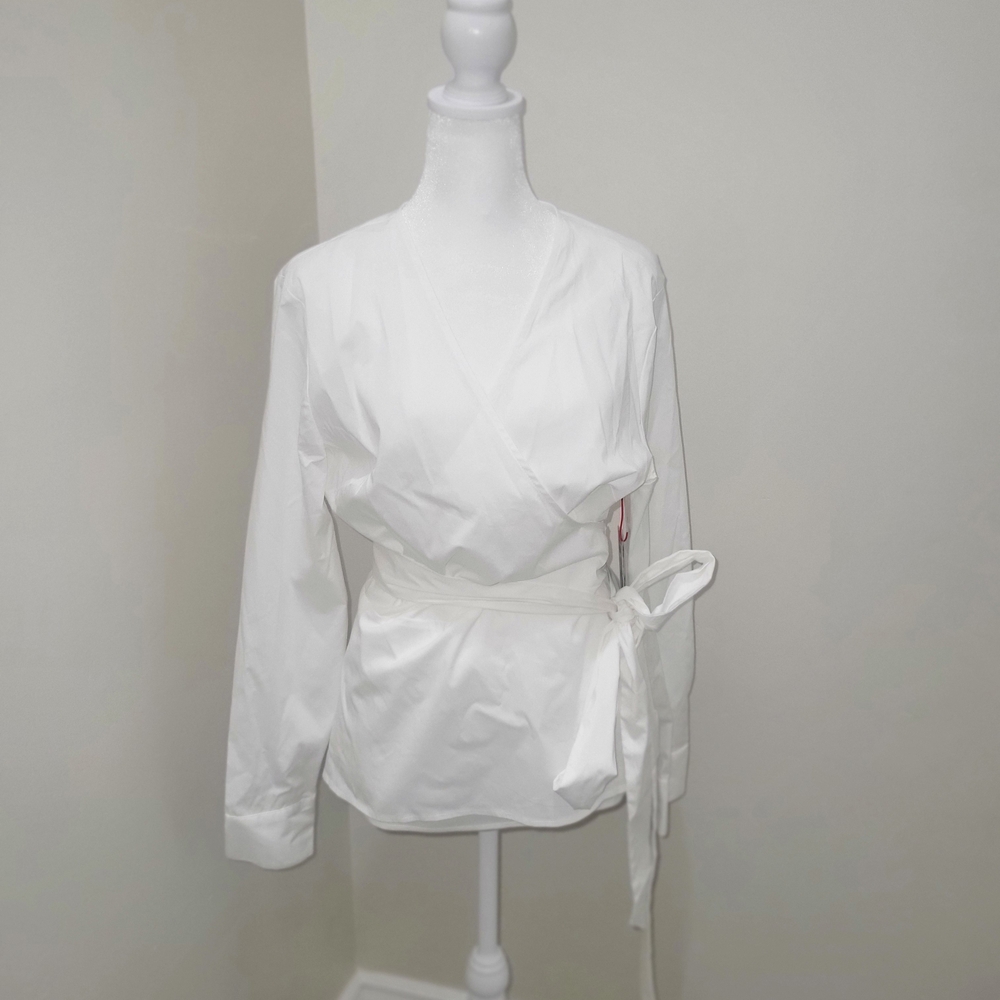 Marilyn Monroe White Blouse with Polka Dot Tag